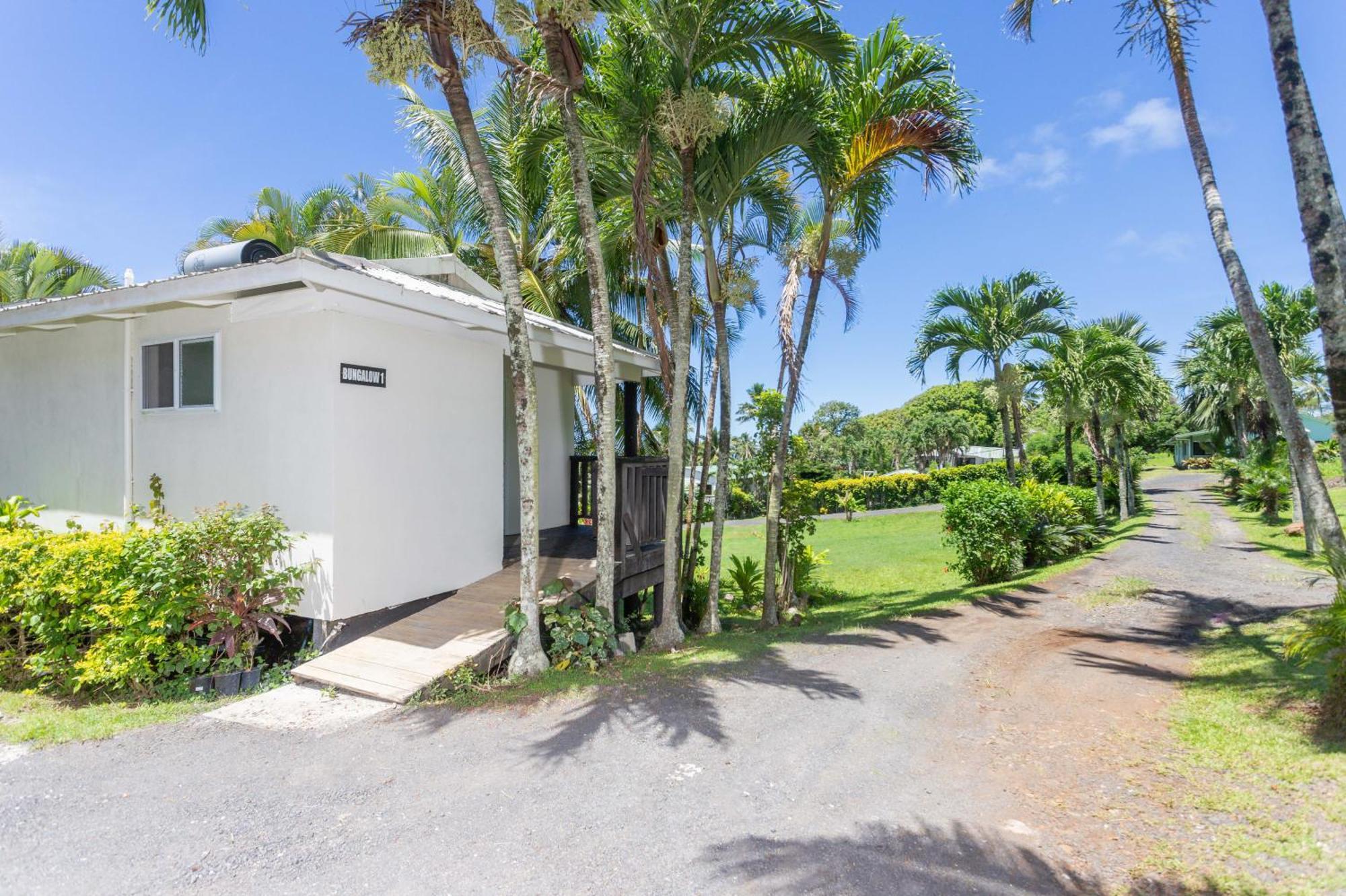 Muri Lagoon View Bungalows - Hillside Bungalow Rarotonga Exterior photo