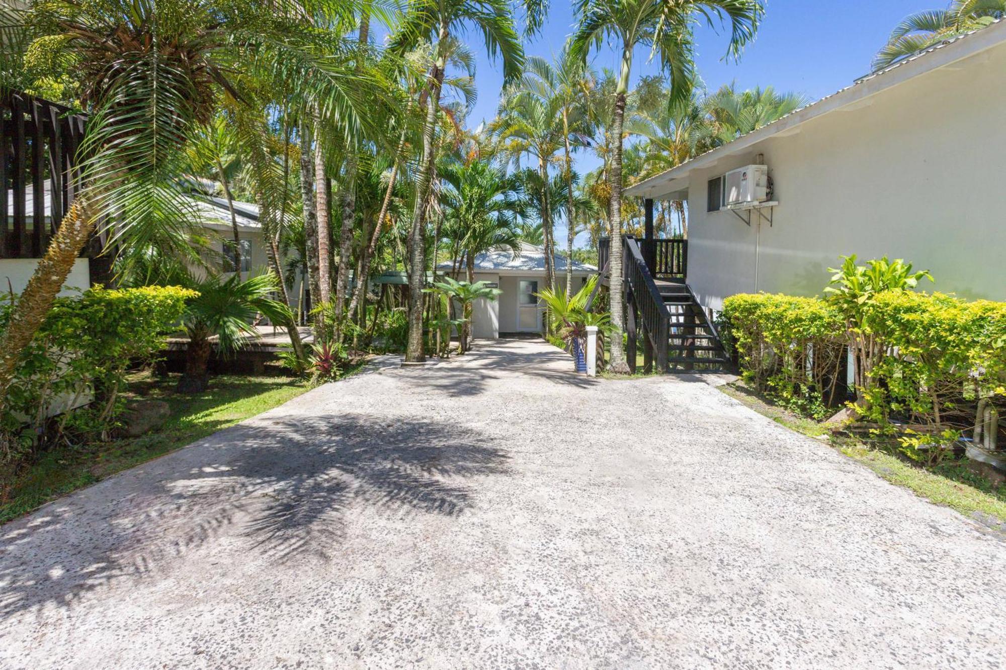 Muri Lagoon View Bungalows - Hillside Bungalow Rarotonga Exterior photo