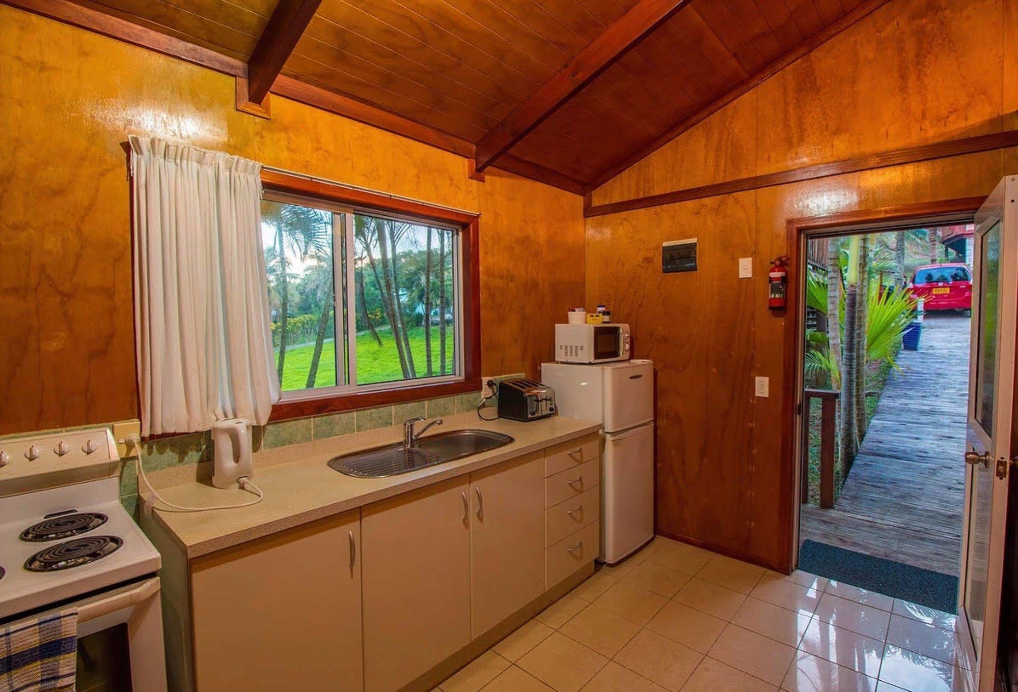 Muri Lagoon View Bungalows - Hillside Bungalow Rarotonga Exterior photo